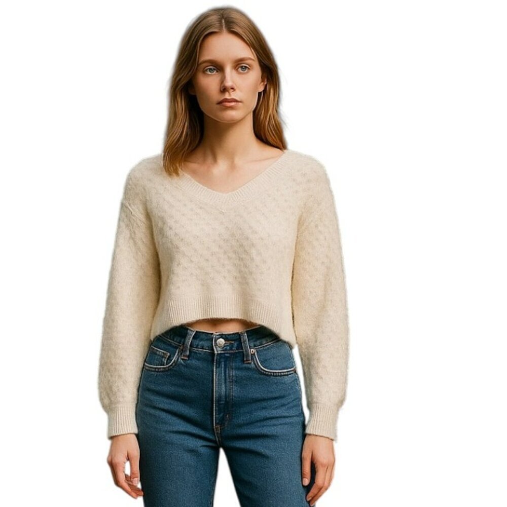 Volcom Ivory Textured Fuzzy V-Neck cropped Sweater Women’s Size L | NWT $70
